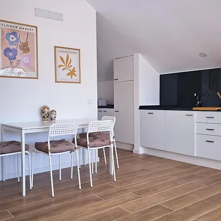 Lägenhet Carmo Center 3